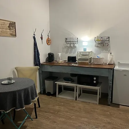 The Corner 3*