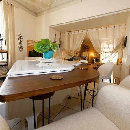 Bed & Breakfast The Corner 4*