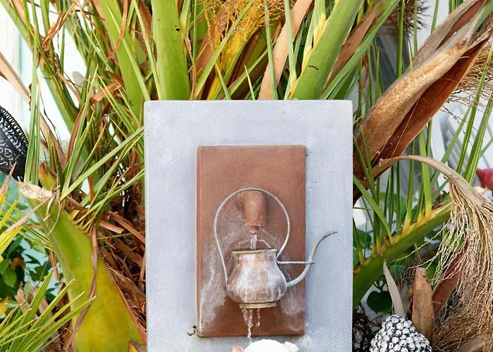 The Corner Couette-café 4*