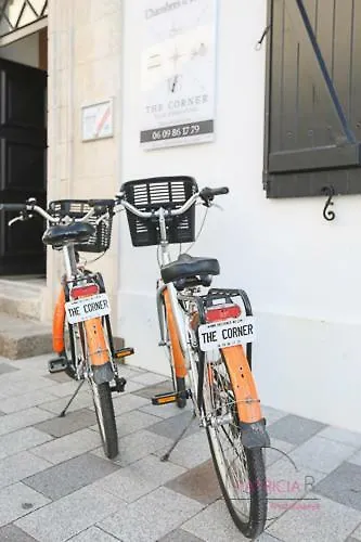 The Corner Couette-café 4*